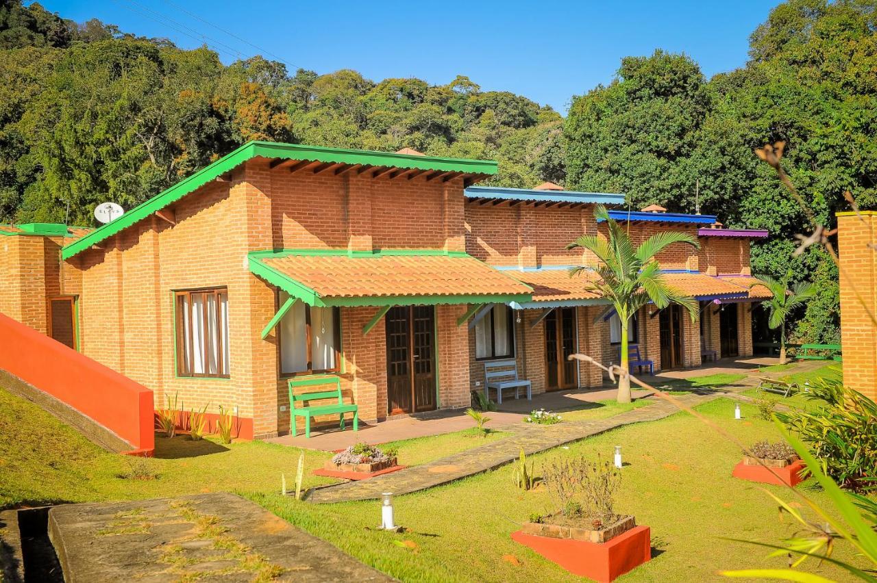 Encantos Do Vale Pousada E Spa Cultural Bueno Brandão エクステリア 写真